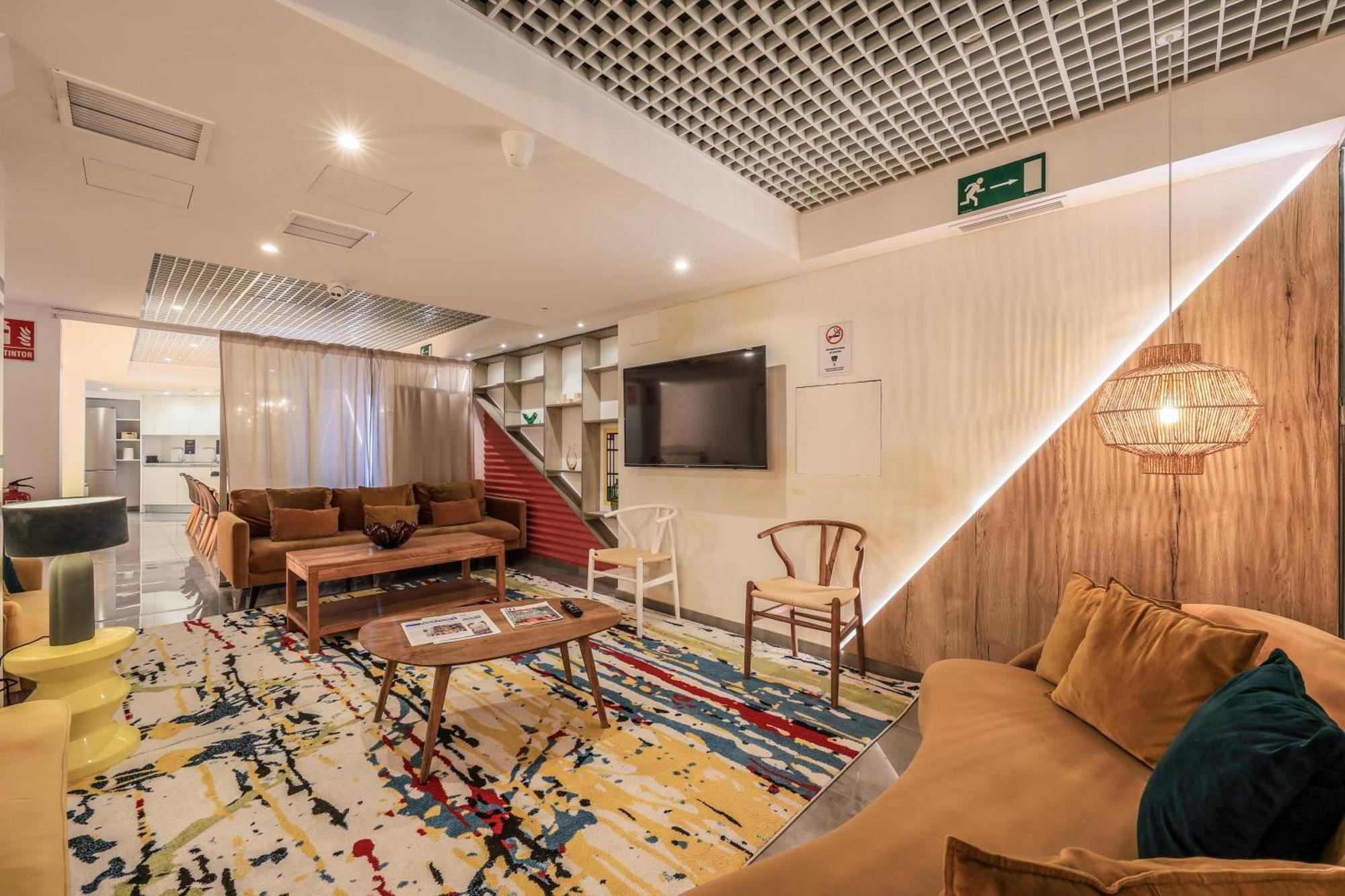 Amazinn Places Chamberi Madrid Esterno foto